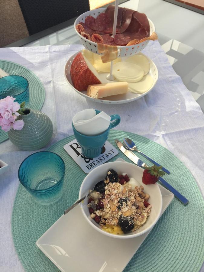 B&B Casa Louisa, Torre Del Mar- Valleniza 벨레즈 말라가 객실 사진